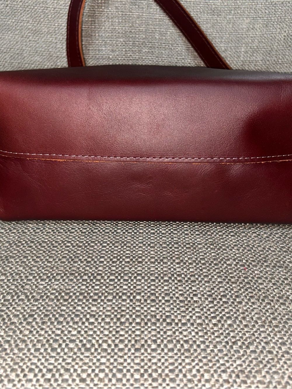 Portland Leather Small Triangle - Picture 4 of 5